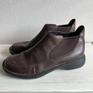 Merrell Women’s Tetra Pace Dark Brown Slip On Chelsea Boots Shoes